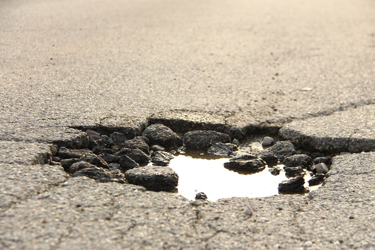 how to avoid potholes